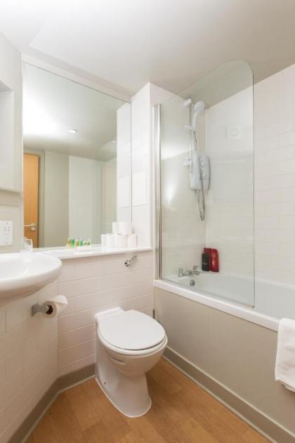 Royal Mile 2 Bedroom Apartment - image 2