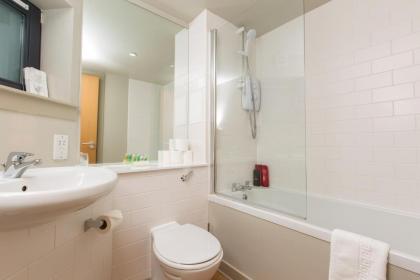 Royal Mile 2 Bedroom Apartment - image 3