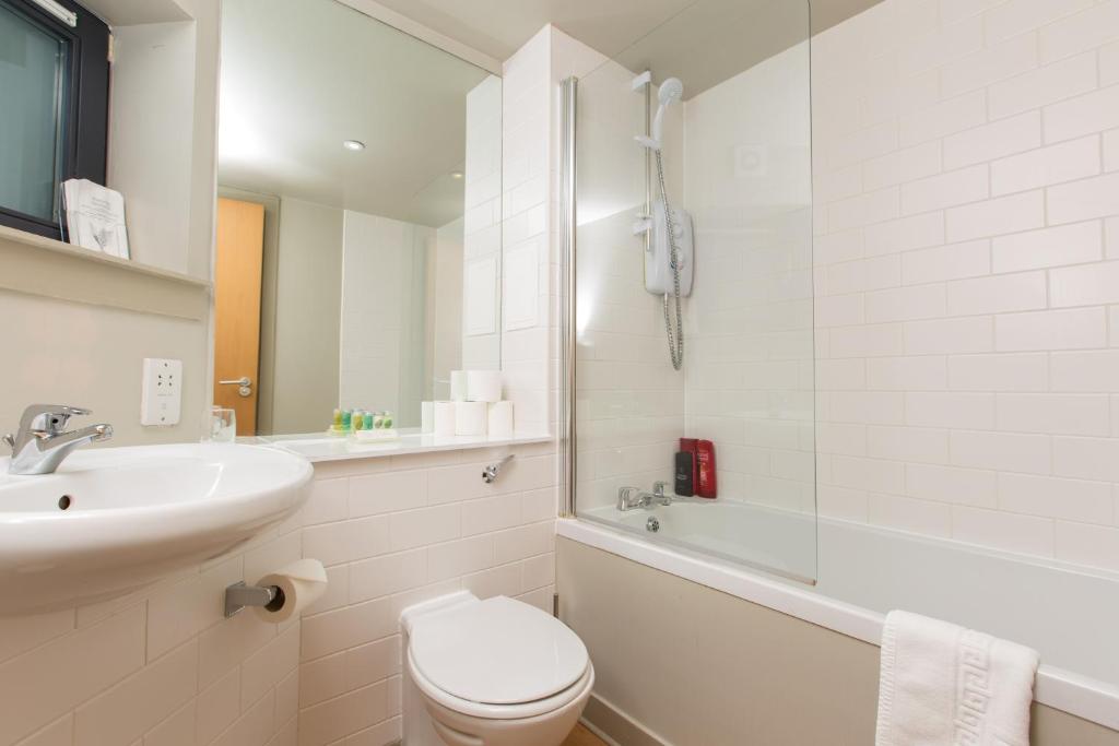 Royal Mile 2 Bedroom Apartment - image 3