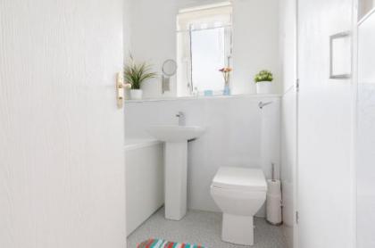 Polwarth Apartment - image 11