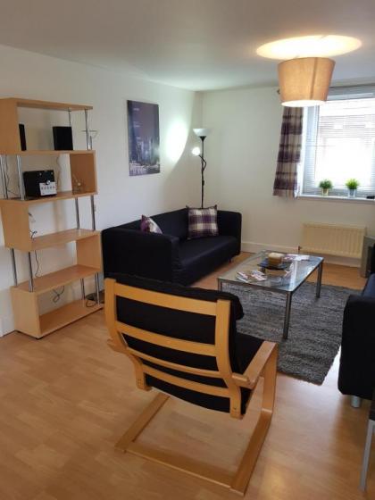 Executive Open Plan Apartment Leith - image 4