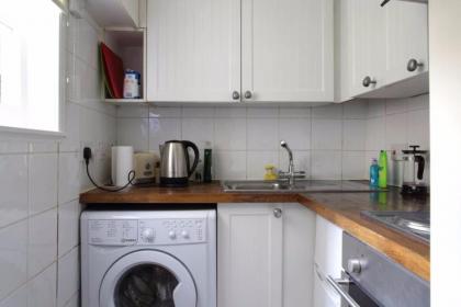 Central New Town Flat 10 mins from Princes Street Sleeps 2 - image 6