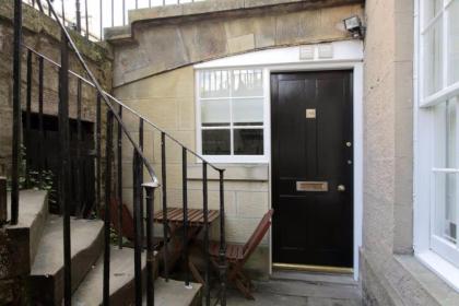Central New Town Flat 10 mins from Princes Street Sleeps 2 - image 7