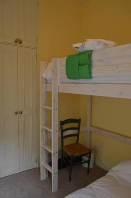 Traditional Georgian Flat in New Town - image 14