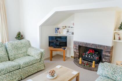 Sophisticated Edinburgh Apartment in City Centre - image 19