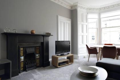 2 Bedroom Bruntsfield Apartment Sleeps 4 - image 18