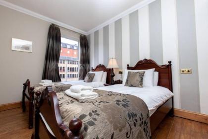 Blackfriars Residence - Beautiful Home - image 8