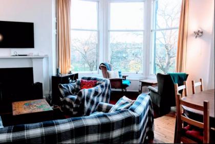 Traditional Apartment oer the Meadows - image 1