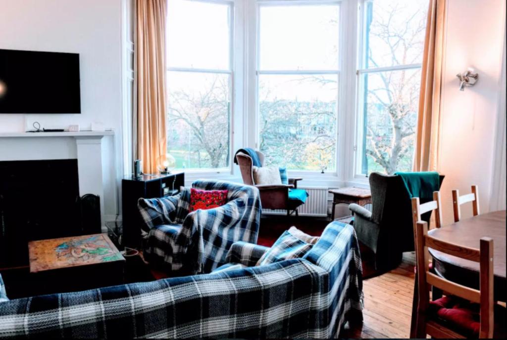 Traditional Apartment oer the Meadows - main image