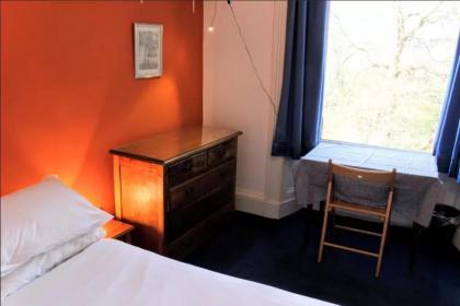 Traditional Apartment oer the Meadows - image 19