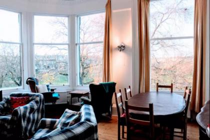 Traditional Apartment oer the Meadows - image 20