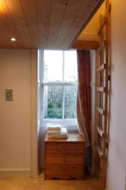 Traditional Apartment oer the Meadows - image 6