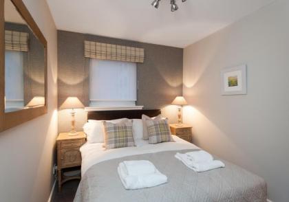 The Botanist Apartment Edinburgh Old Town 2 Bedroom Lift Parking previously The Parkgate Residence - image 7