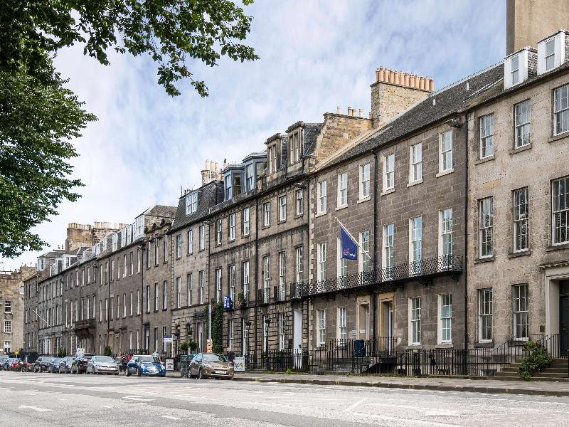 Travelodge Edinburgh Central Queen Street - image 5