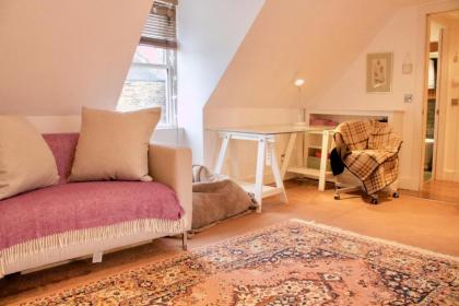 1 Bedroom Studio in Edinburgh Sleeps 2 - image 1