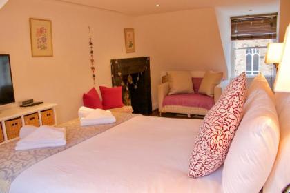 1 Bedroom Studio in Edinburgh Sleeps 2 - image 12