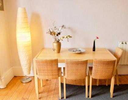 Classic Edinburgh Flat in the heart of Morningside - image 17