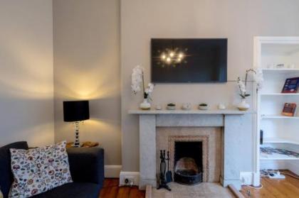 Edinburgh Serviced Apartment - image 4