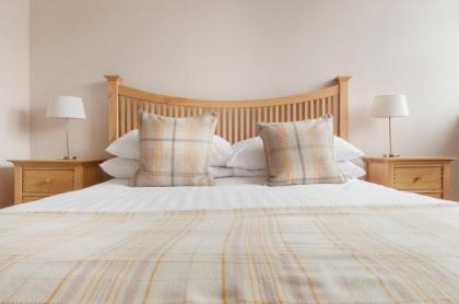 High Street Apartment - image 5