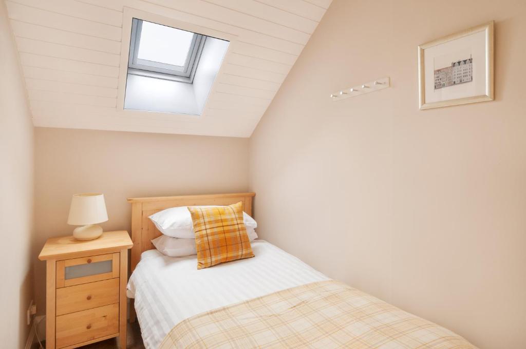 High Street Apartment - image 7
