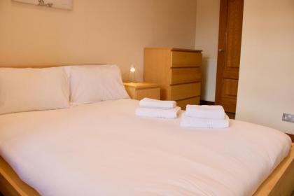 2 Bedroom Flat In Converted Distillery In Edinburgh - image 14