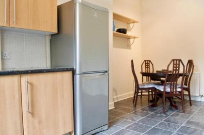 Beautiful 3 Bedroom Edinburgh Home - image 7