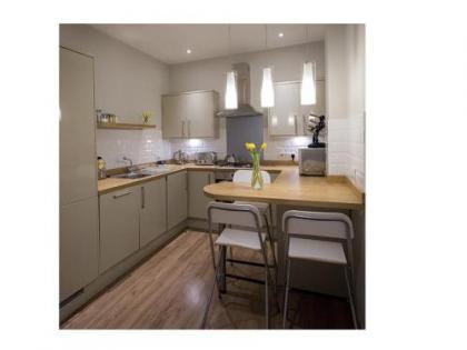 The Lane Apartment - image 10