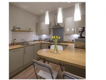 The Lane Apartment - image 5