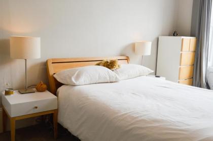 Beautiful 1 Bedroom Apartment in Stockbridge - image 15