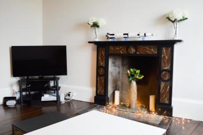 Beautiful 1 Bedroom Apartment in Stockbridge - image 18