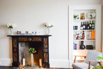 Beautiful 1 Bedroom Apartment in Stockbridge - image 3