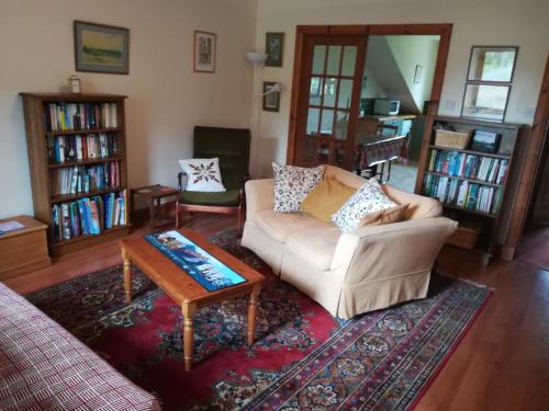 Midkinleith Farm Holiday Cottage - image 6