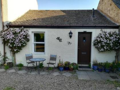 Midkinleith Farm Holiday Cottage - image 9