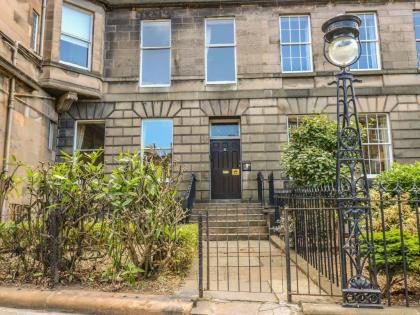 3 Lynedoch Place - image 1