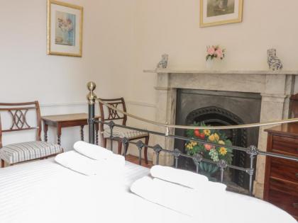 3 Lynedoch Place - image 18
