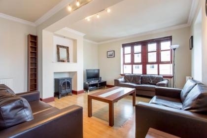 2 Bedroom Home By Leiths Shore - image 10