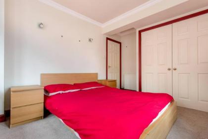 2 Bedroom Home By Leiths Shore - image 4