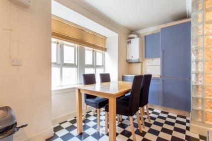 2 Bedroom Home By Leiths Shore - image 8