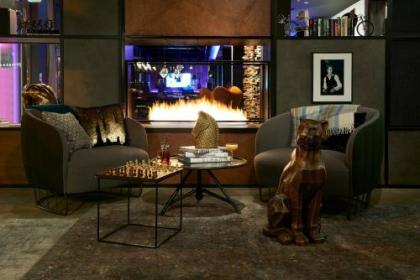 Moxy by Marriott Edinburgh Airport - image 15