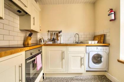 ALTIDO Amazing Location! - Lovely Rose St Apt in New Town - image 17