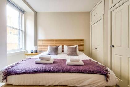 ALTIDO Amazing Location! - Lovely Rose St Apt in New Town - image 20