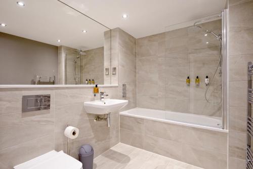 Destiny Scotland New Town Apartments - image 6