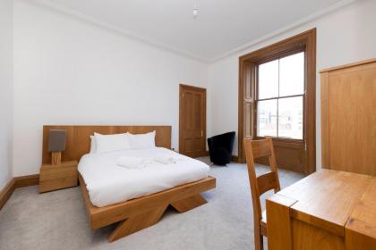 ALTIDO 5 Bedroom Apt near Meadows and George Square - image 16