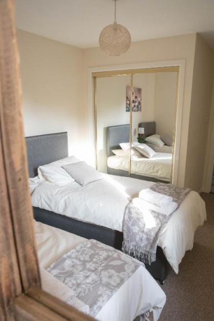 South Groathill - Lovely 2 bed with Castle View - image 18