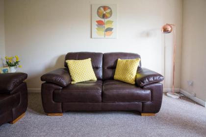 South Groathill - Lovely 2 bed with Castle View - image 9
