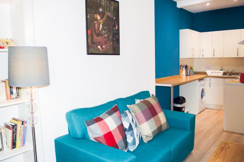 1 Bedroom Fountainbridge Flat - image 7