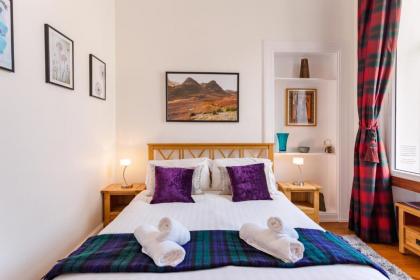 Cozy 2 Bedroom Apartment at Heart of the Edinburgh - image 10