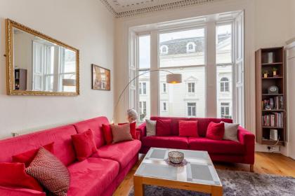 Cozy 2 Bedroom Apartment at Heart of the Edinburgh - image 16