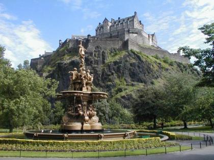 Cozy 2 Bedroom Apartment at Heart of the Edinburgh - image 2