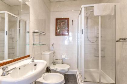 Cozy 2 Bedroom Apartment at Heart of the Edinburgh - image 20